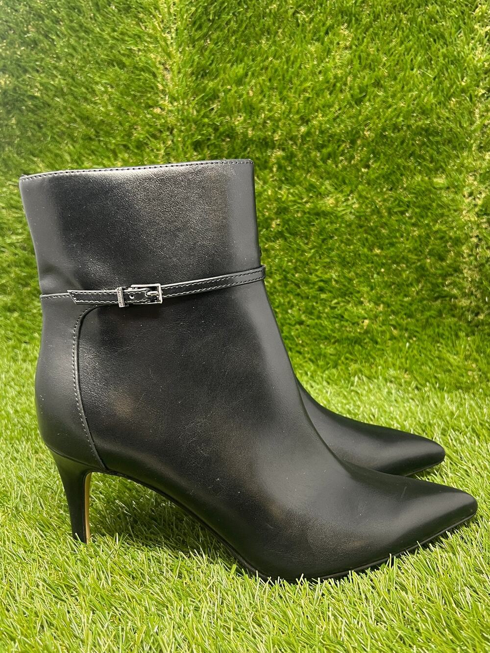 Calvin Klein Women's 8.5M Vivera Black Heel Ankle Boots